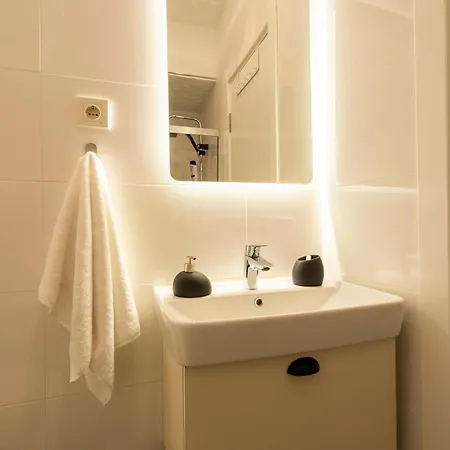 Apartmán 2 Bedroom W. Balcony And Sea View @ Cihangir No:6 *