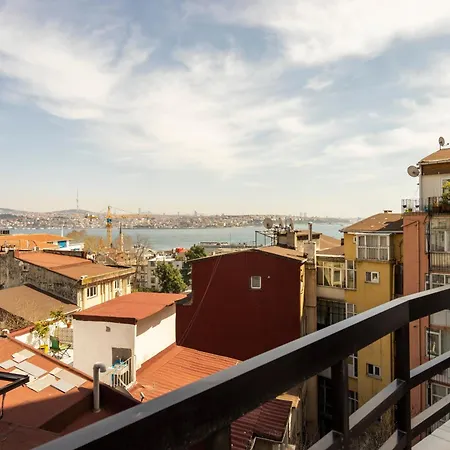 2 Bedroom W. Balcony And Sea View @ Cihangir No:6 * Istanbulská provincie