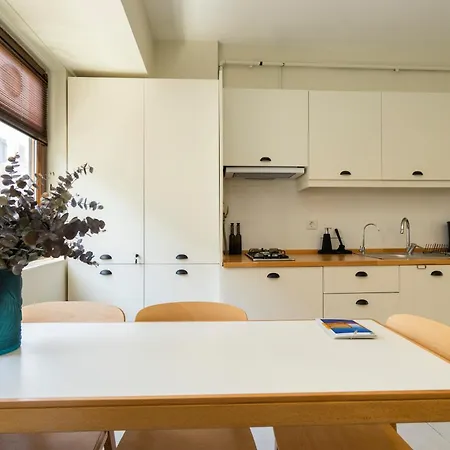 2 Bedroom W. Balcony And Sea View @ Cihangir No:6 Apartmán *