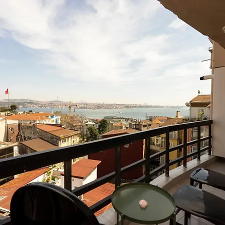 2 Bedroom W. Balcony And Sea View @ Cihangir No:6 Apartmán *